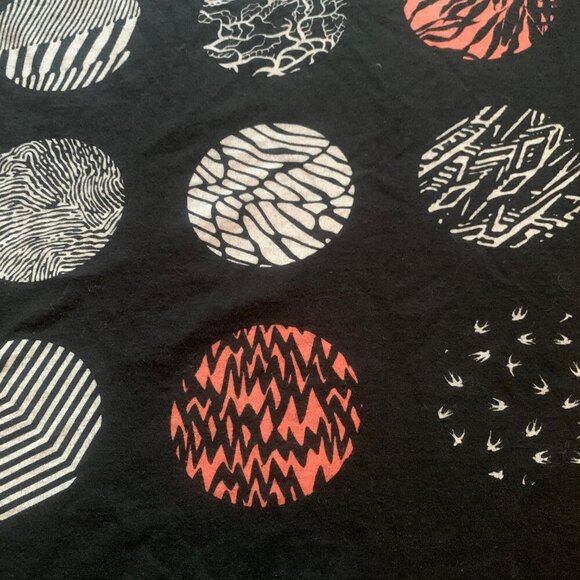 Twenty One Pilots Blurryface Album Cover Circles Graphic T-Shirt Black Size S - Picture 3 of 8